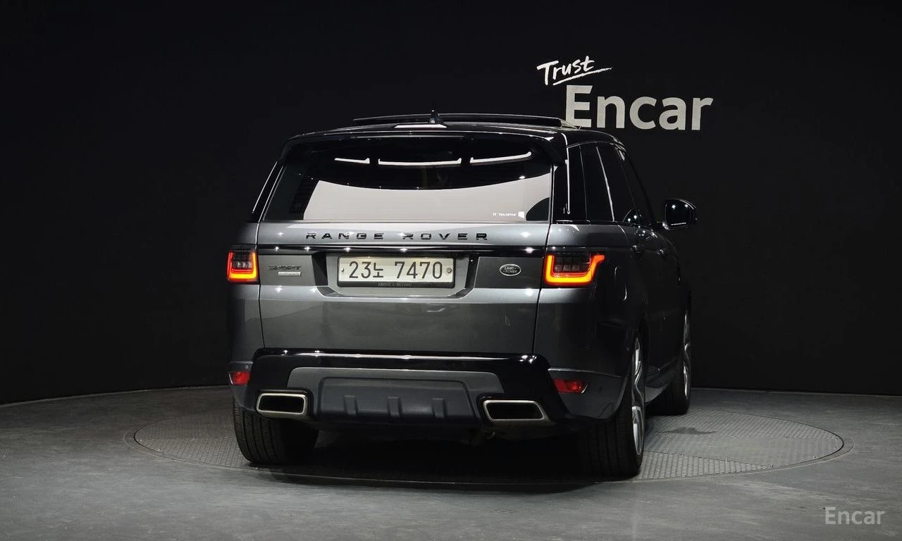 Land Rover Range Rover Sport 3.0* V6* ОБДУХВАНЕ* ХЕДЪП* LANE* ASSIST* ПАНОРАМА*, снимка 4 - Автомобили и джипове - 54820934