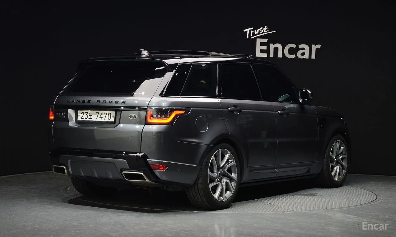 Land Rover Range Rover Sport 3.0* V6* ОБДУХВАНЕ* ХЕДЪП* LANE* ASSIST* ПАНОРАМА*, снимка 2 - Автомобили и джипове - 54820934