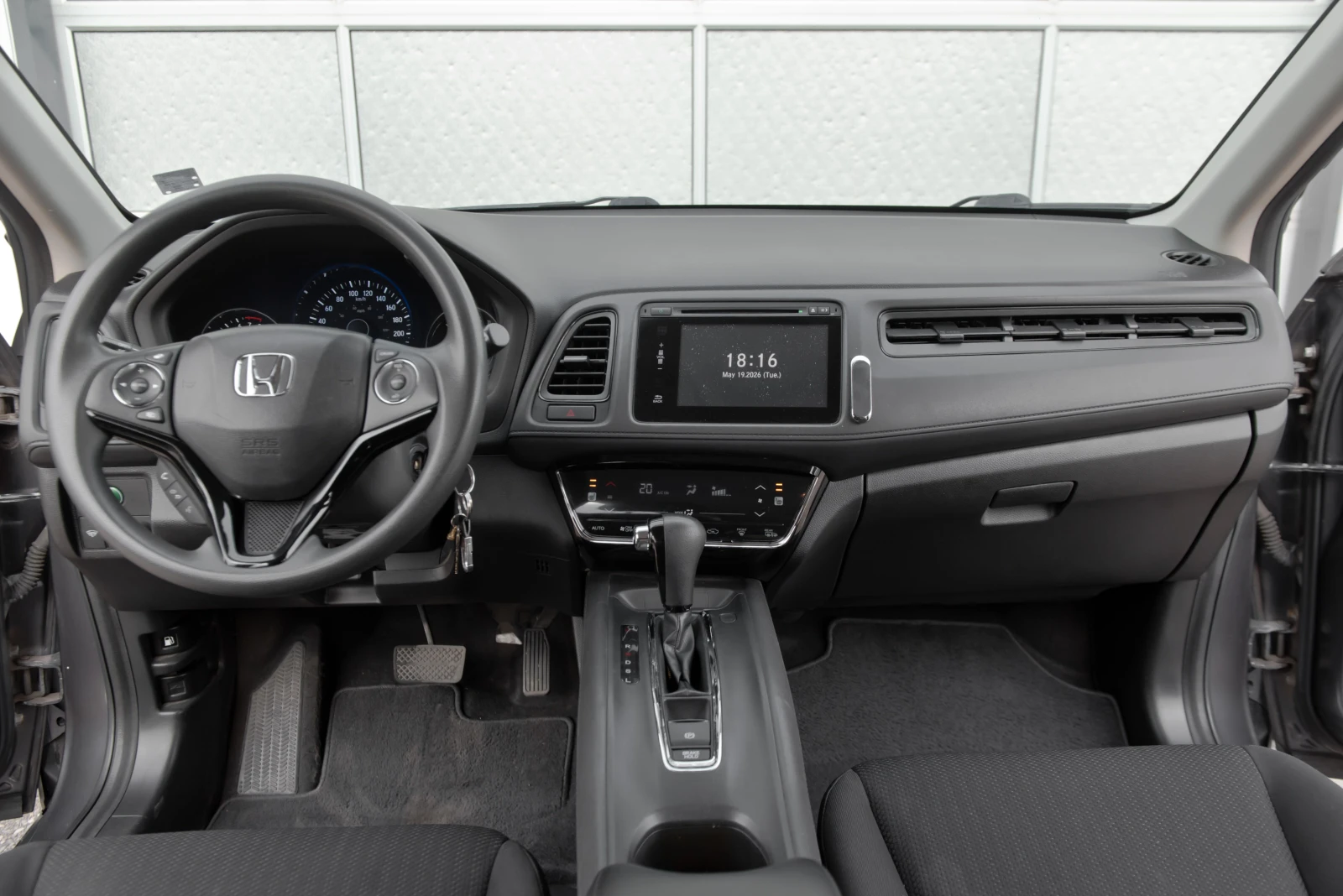 Honda Hr-v, снимка 11 - Автомобили и джипове - 54924932