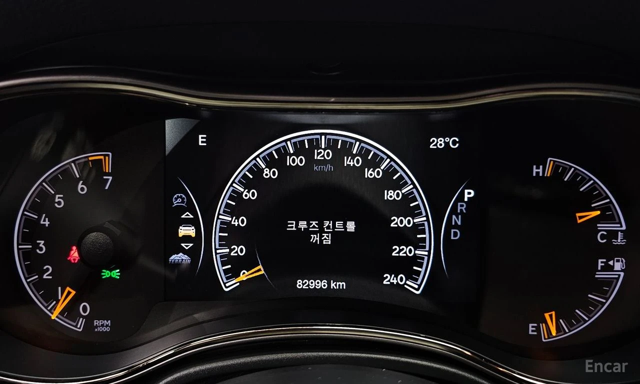 Jeep Grand cherokee 3.6* V6* 8ZF* ПОДГРЕВ* КАМЕРА* МЪРТВА* ТОЧКА* LANE, снимка 12 - Автомобили и джипове - 54981096