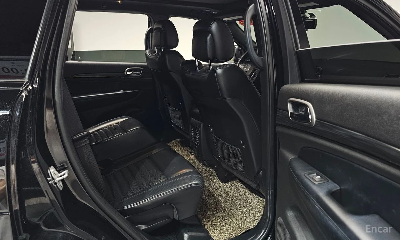 Jeep Grand cherokee 3.6* V6* 8ZF* ПОДГРЕВ* КАМЕРА* МЪРТВА* ТОЧКА* LANE, снимка 15 - Автомобили и джипове - 54981096