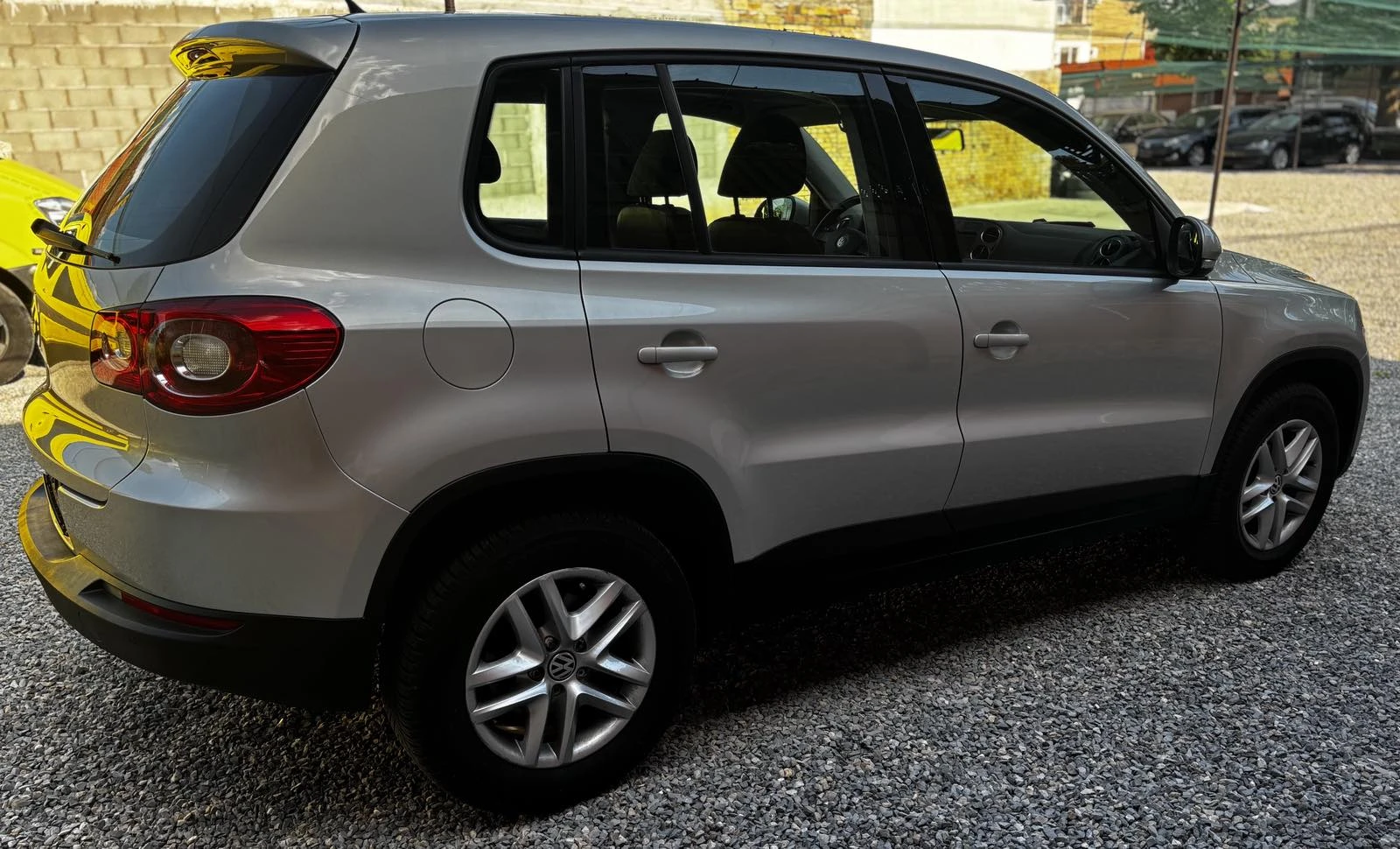 VW Tiguan, снимка 5 - Автомобили и джипове - 55067119