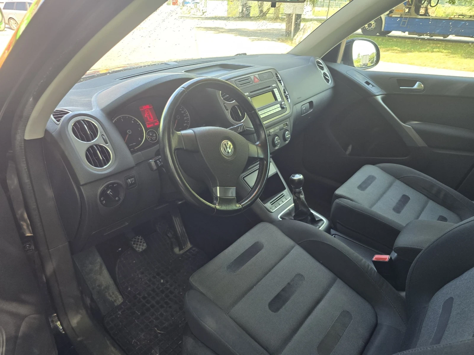 VW Tiguan 2.0TDI/140/4x4 , снимка 10 - Автомобили и джипове - 55257847