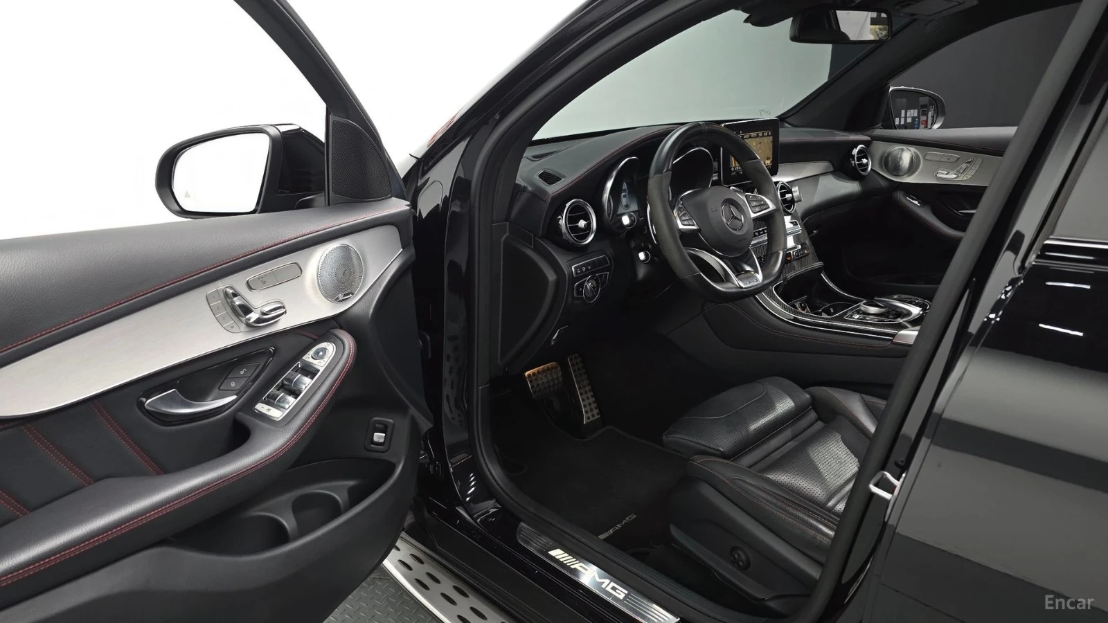 Mercedes-Benz GLC 43 AMG 4MATIC COUPE* HUD* 360* КОЖА* НАВИ* ПАНО, снимка 8 - Автомобили и джипове - 55421806