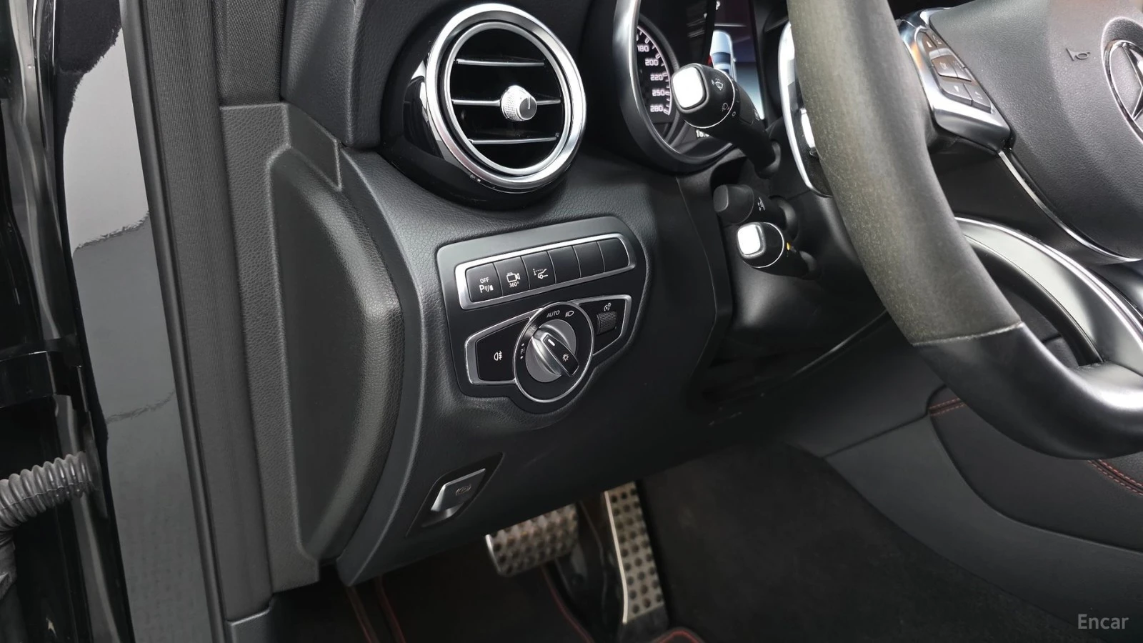 Mercedes-Benz GLC 43 AMG 4MATIC COUPE* HUD* 360* КОЖА* НАВИ* ПАНО, снимка 11 - Автомобили и джипове - 55421806