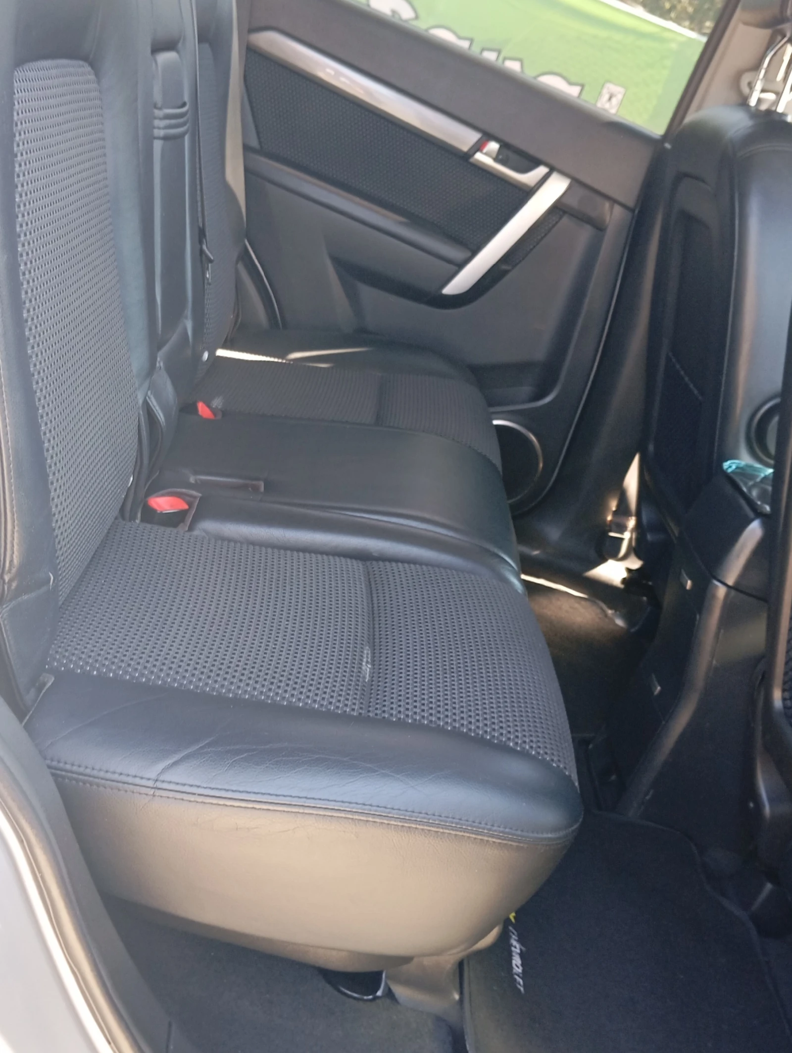 Chevrolet Captiva 2.0-D-КОЖА-NAVI-КАМЕРА-ПРЕНА И АВТОМАТ-КЛИМАТРОНИК, снимка 14 - Автомобили и джипове - 55674299