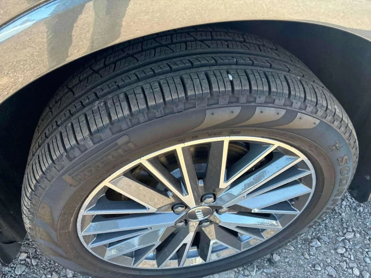 Audi Q3, снимка 7 - Автомобили и джипове - 56728710