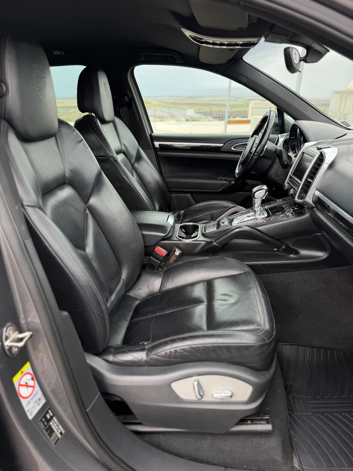 Porsche Cayenne 3.0D /245hp/Navi/Podgrev/, снимка 10 - Автомобили и джипове - 56730232