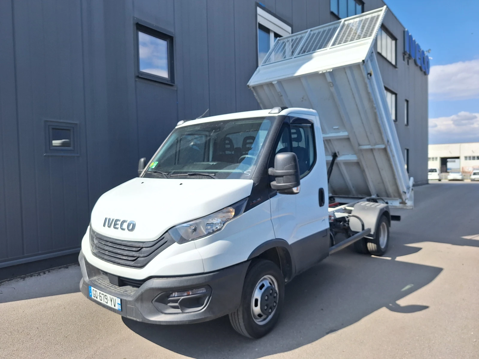 Iveco Daily, снимка 10 - Бусове и автобуси - 53972090