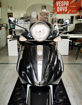 Piaggio Beverly 300i регистриран, снимка 1 - Мотоциклети и мототехника - 45862516
