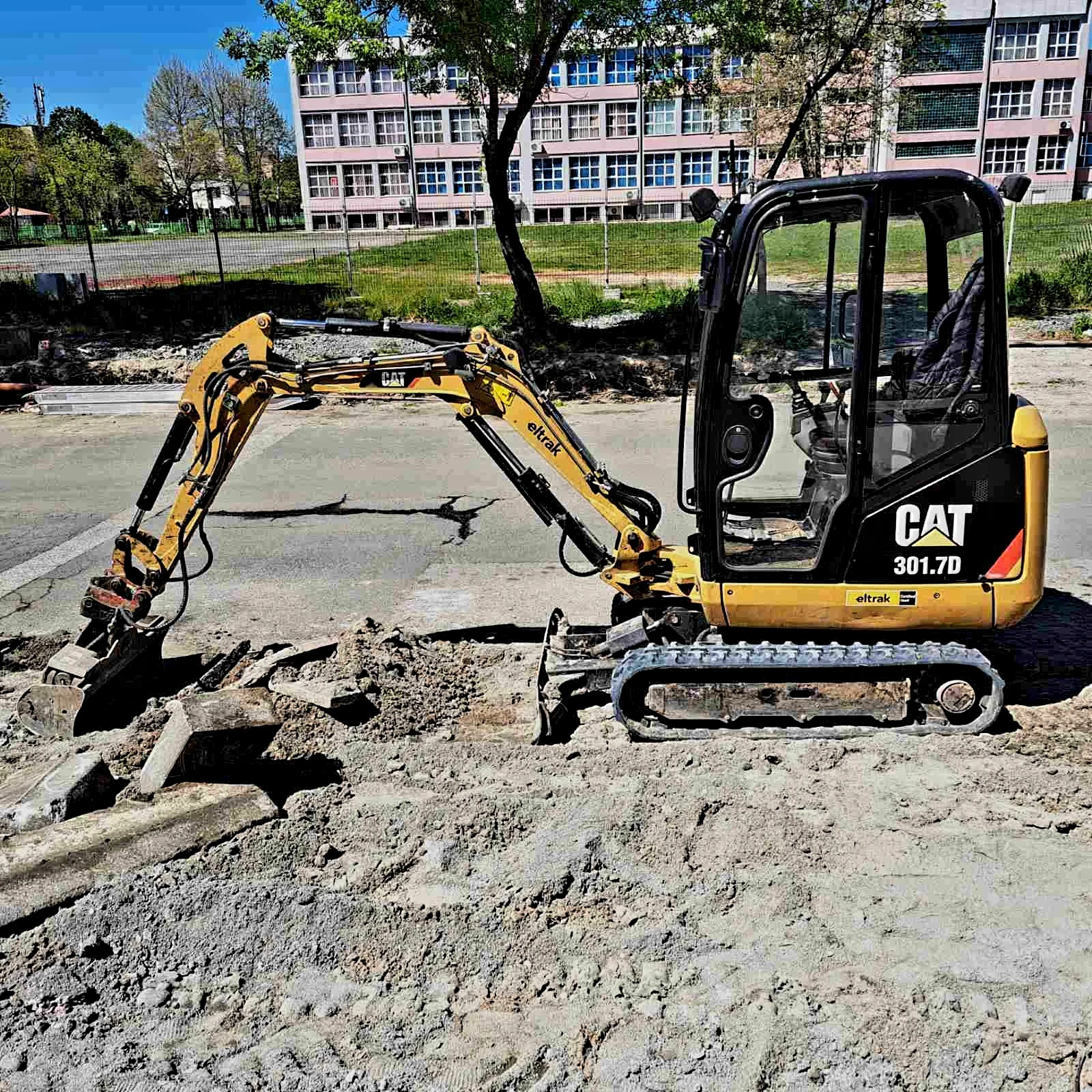 Багер Cat 301.7D - изображение 3