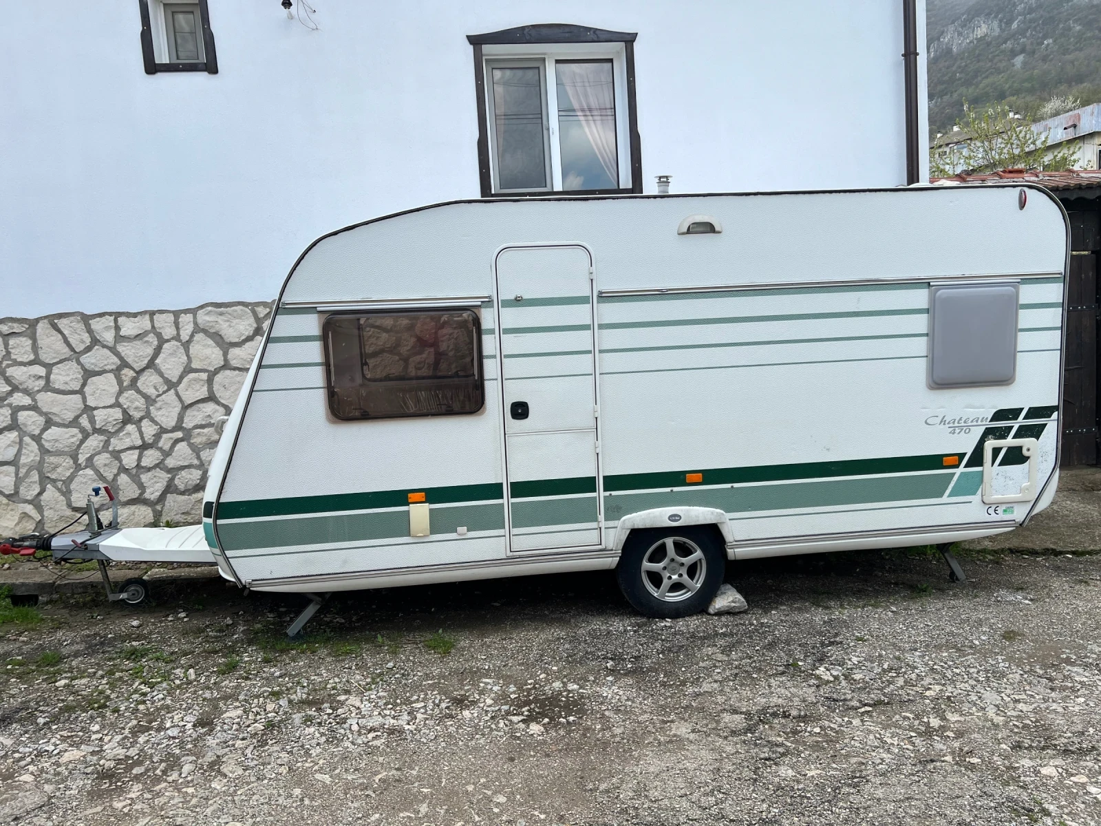 Каравана Chateau Lunar 470 - изображение 2