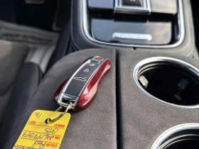 Porsche Panamera GTS  CARFAX, снимка 10