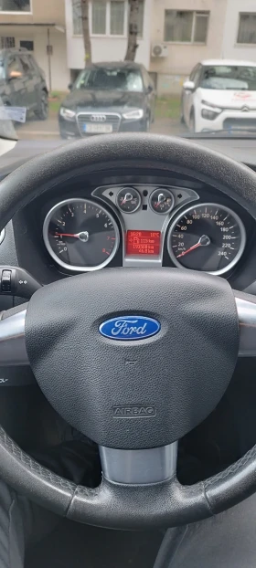 Ford Focus MK2 facelift 1.6 бензин , снимка 11