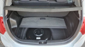 Kia Venga 1.4i GAS Euro 5B, снимка 13