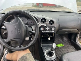 Hyundai Coupe 2.0i 16v, снимка 7