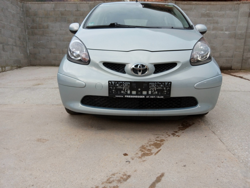 Toyota Aygo 1.0 VVT-I Като Нова!!!, снимка 1 - Автомобили и джипове - 44929395