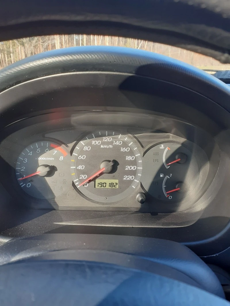 Honda Civic 1.6 V-tec, снимка 9 - Автомобили и джипове - 43744946