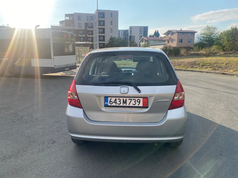 Honda Jazz 1, 4 Автоматик Швейцария, снимка 6 - Автомобили и джипове - 47293722