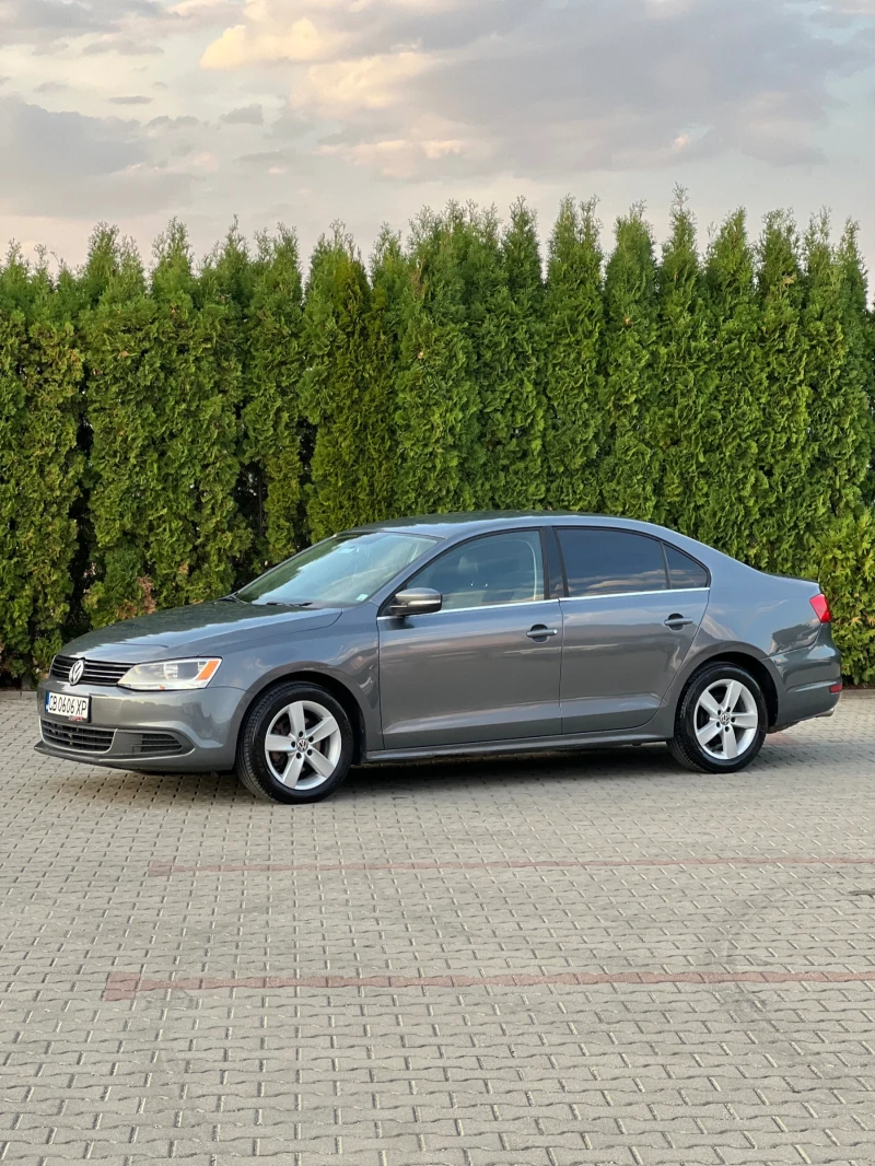 VW Jetta 2.5 Бензин/газ, снимка 2 - Автомобили и джипове - 48074387