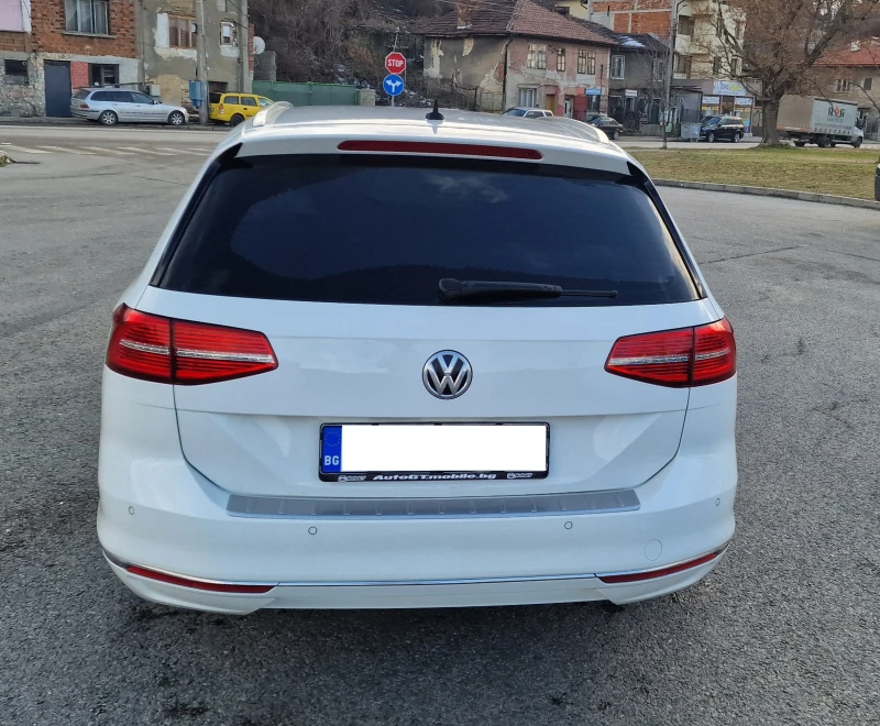 VW Passat 2.0 TDi Digital, снимка 7 - Автомобили и джипове - 47609036