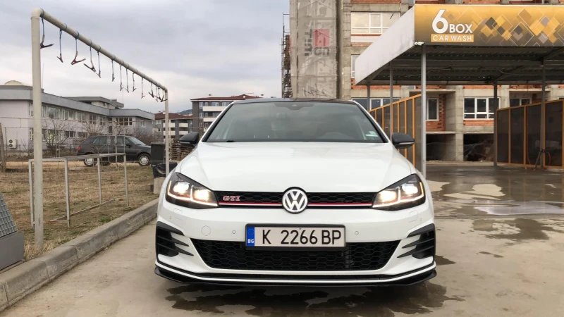 VW Golf, снимка 3 - Автомобили и джипове - 48970233