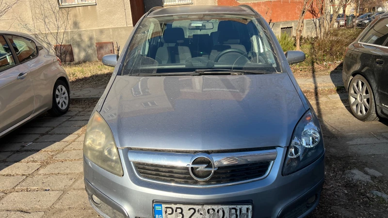 Opel Zafira 1.9 tdci, снимка 2 - Автомобили и джипове - 49147623