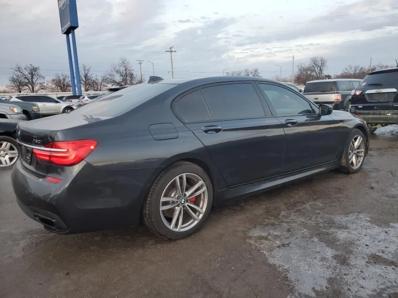 BMW 750, снимка 4 - Автомобили и джипове - 49371545