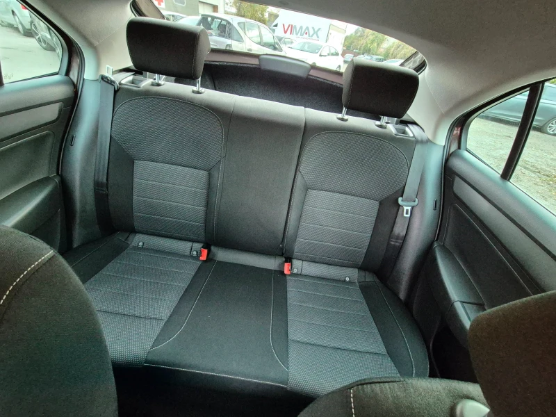 Skoda Rapid, снимка 7 - Автомобили и джипове - 52352967