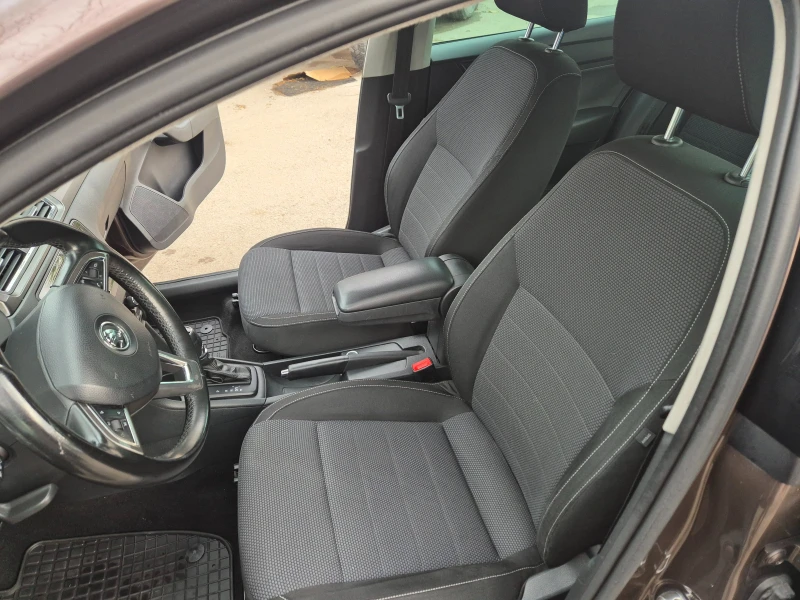 Skoda Rapid, снимка 6 - Автомобили и джипове - 52352967