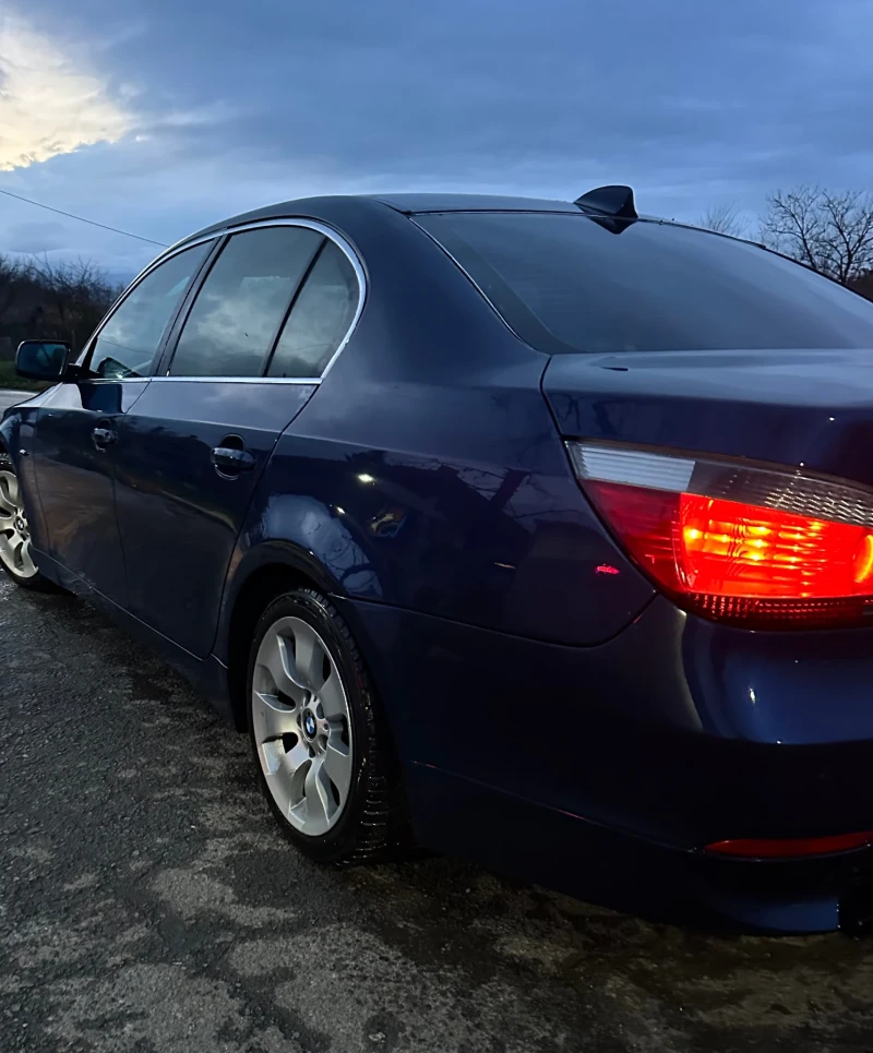 BMW 520, снимка 4 - Автомобили и джипове - 52818999