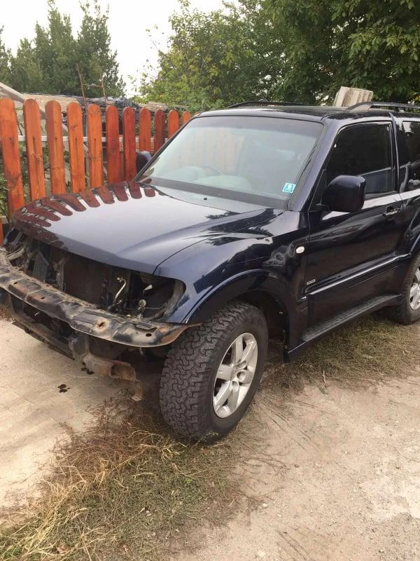 Mitsubishi Pajero 3.2 FaceLift, снимка 1 - Автомобили и джипове - 47216835