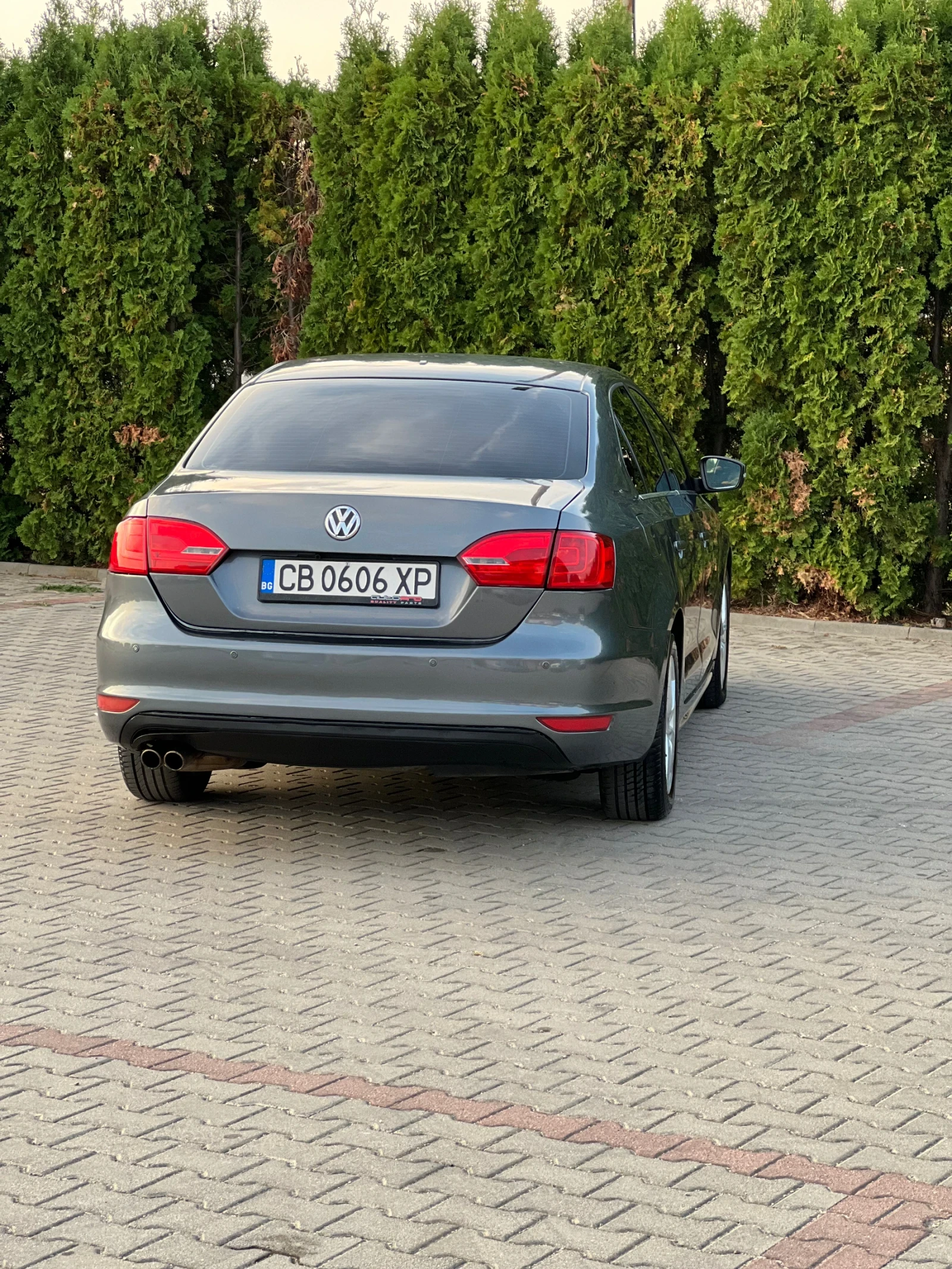 VW Jetta 2.5 Бензин/газ - изображение 5