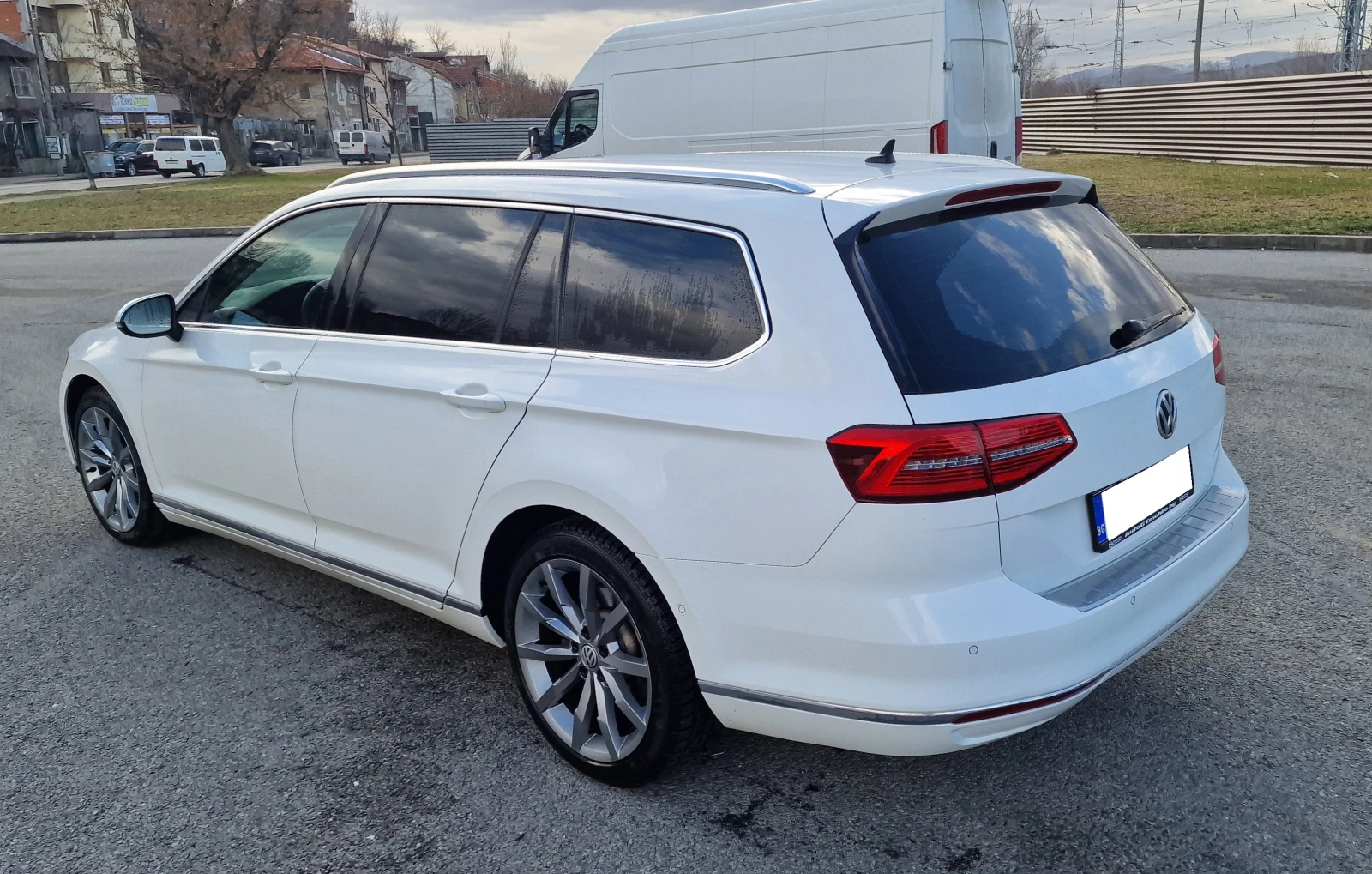 VW Passat 2.0 TDi Digital - изображение 6