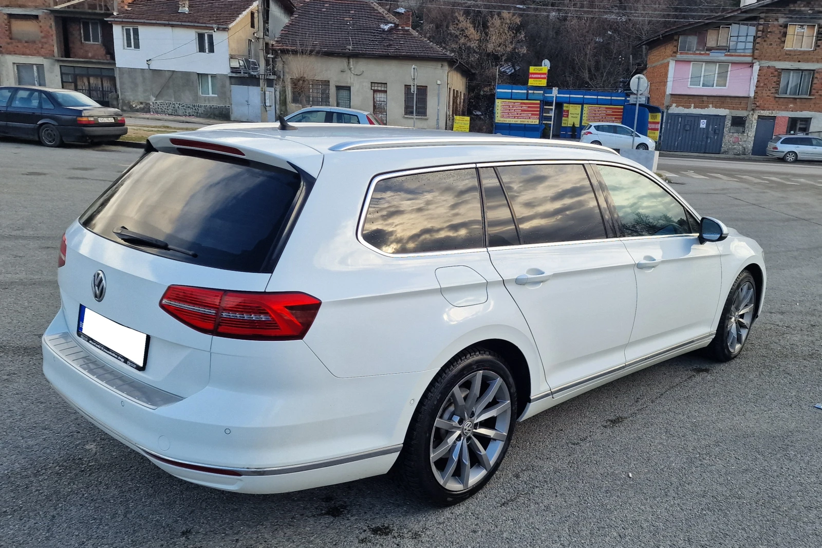 VW Passat 2.0 TDi Digital - изображение 8