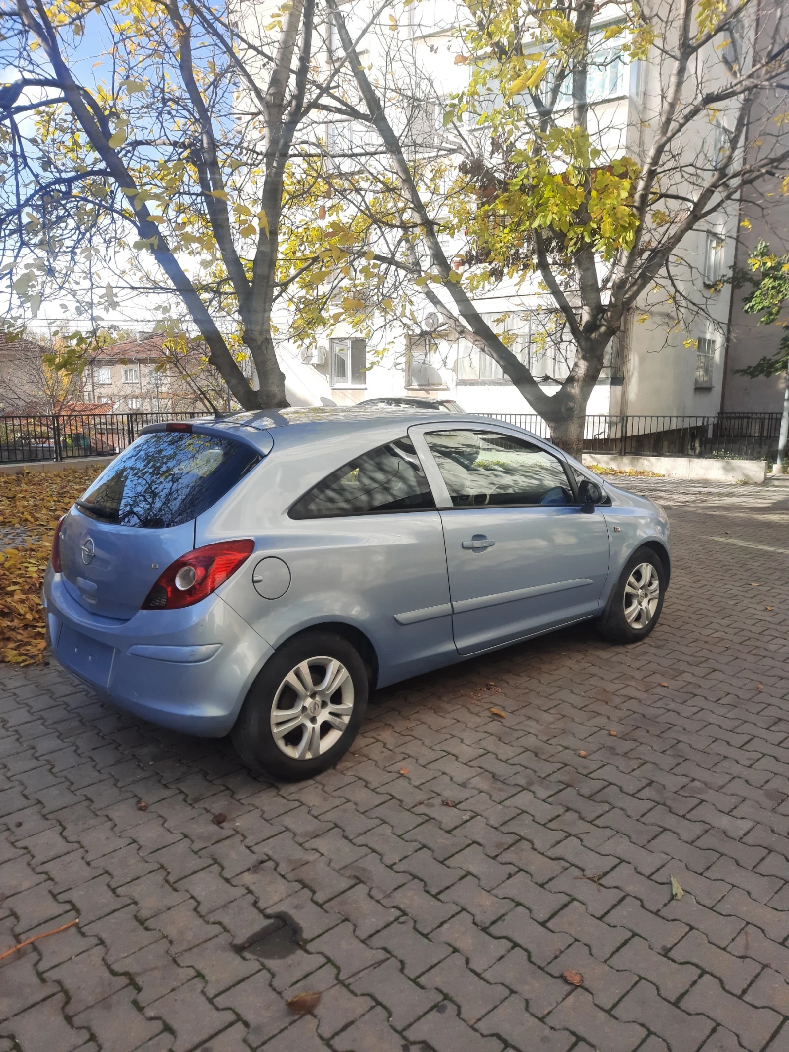 Opel Corsa 1.4 90hp Климатроник Уникат Мулти волан - изображение 4