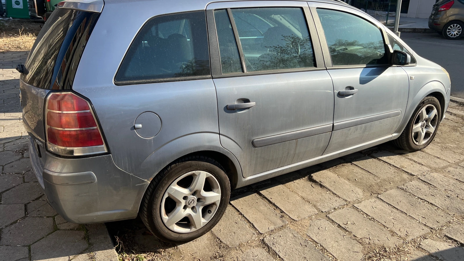 Opel Zafira 1.9 tdci - изображение 4