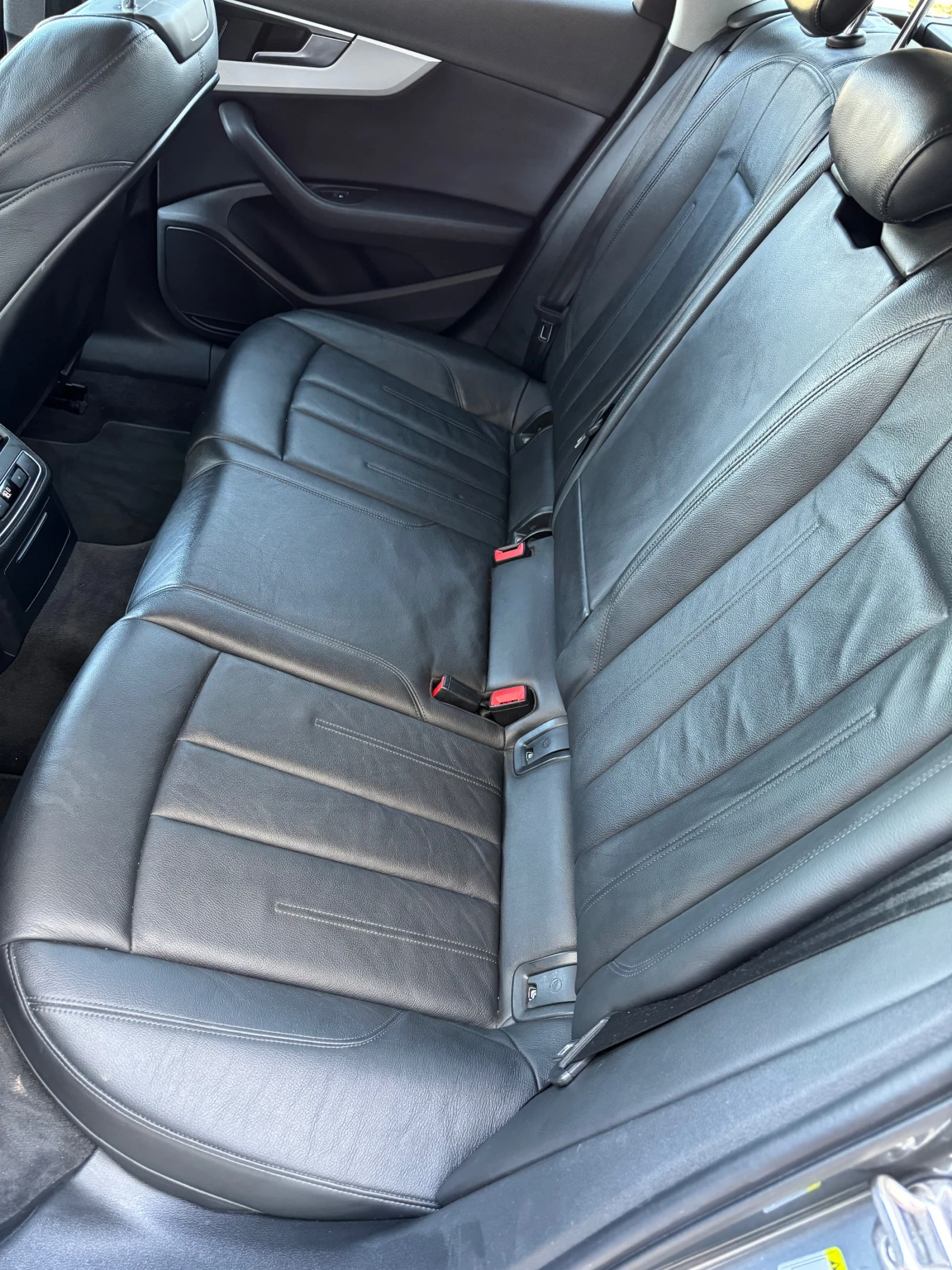 Audi A4 AUDI A4 2.0 TDI * ОБСЛУЖЕНА* КОЖА* DIGITAL - изображение 10