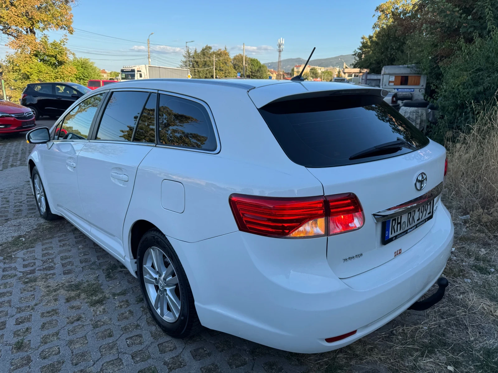 Toyota Avensis 1.8 16V FACE - изображение 7