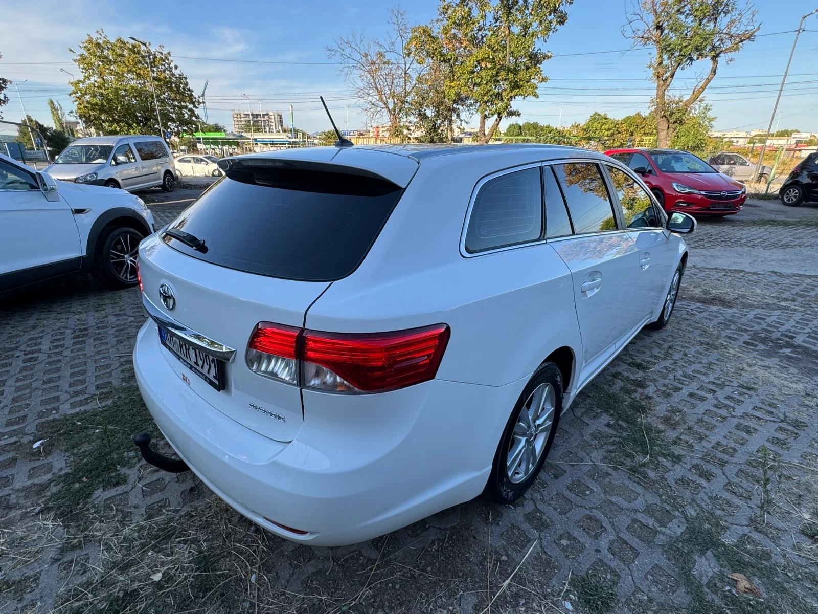 Toyota Avensis 1.8 16V FACE - изображение 2