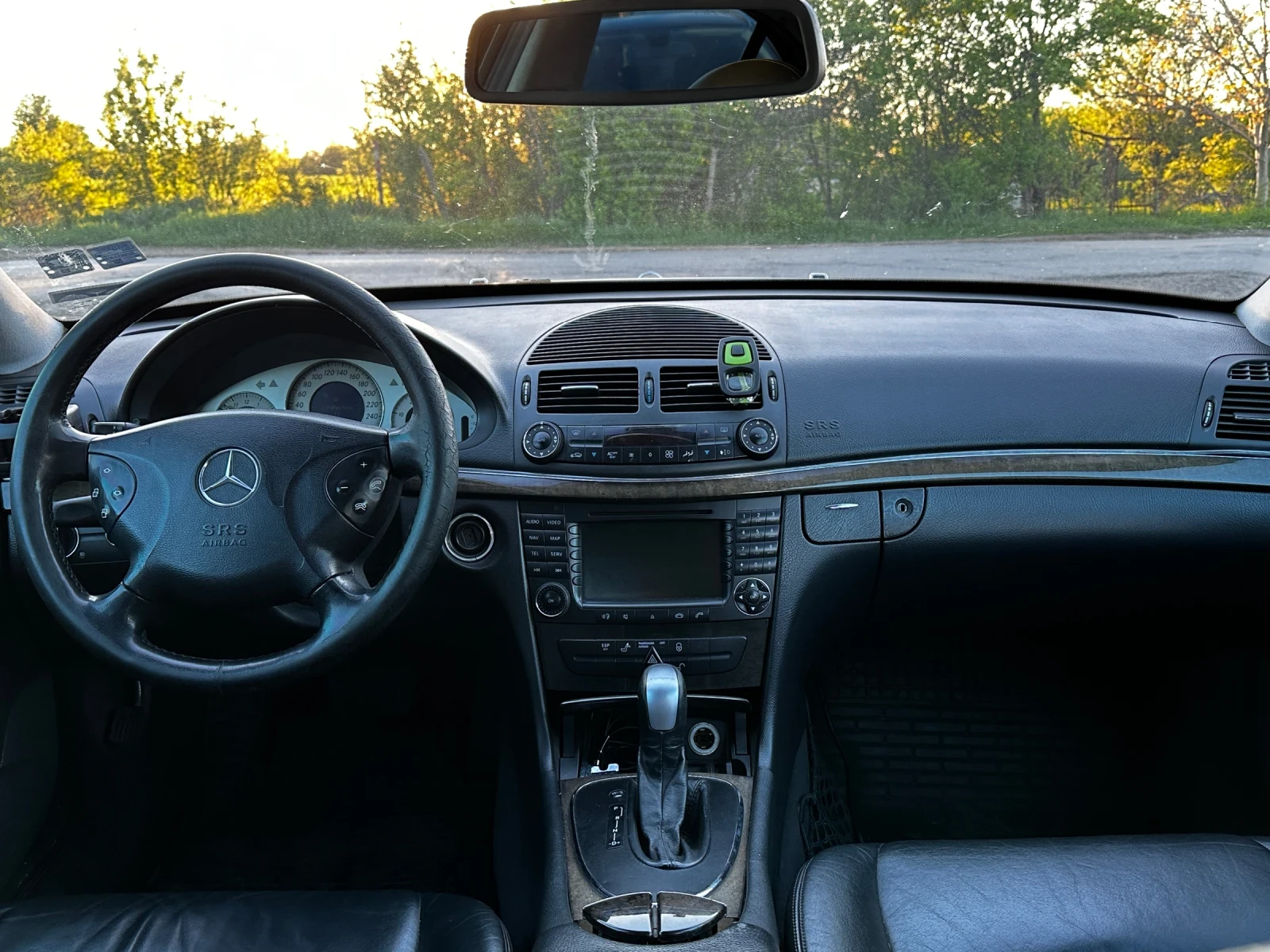 Mercedes-Benz E 270  - изображение 10