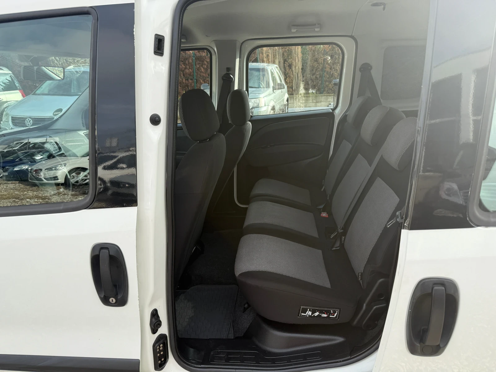 Fiat Doblo 1.6 D 4+ 1 M N1 - изображение 5
