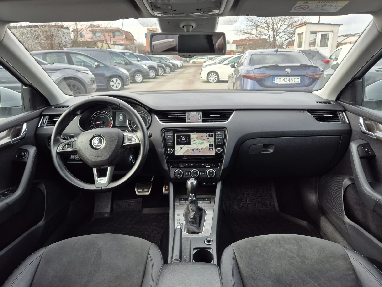 Skoda Octavia SCOUT-2.0TDI/4x4/ДИСТРОНИК/КОЖА/НАВИ/АВТОМАТИК  - изображение 7