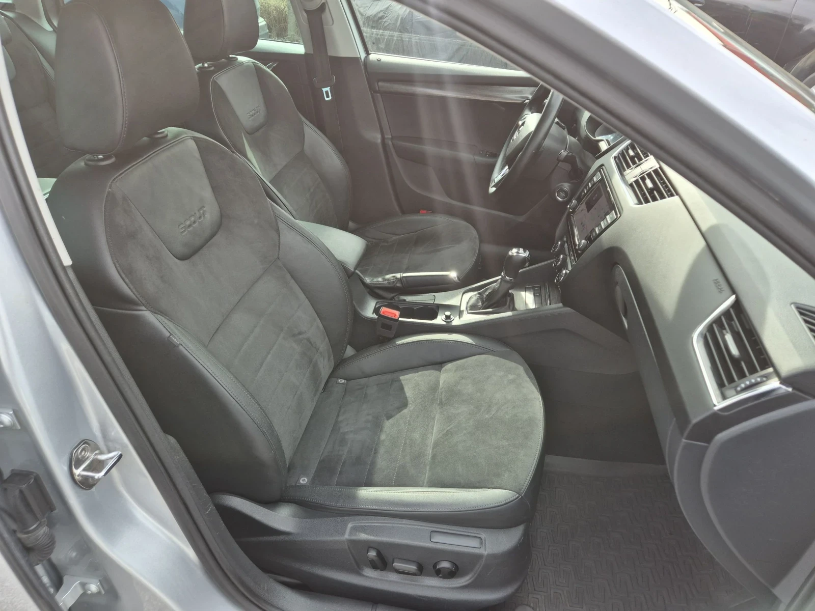 Skoda Octavia SCOUT-2.0TDI/4x4/���������/����/����/���������  | Mobile.bg � ����������� 15