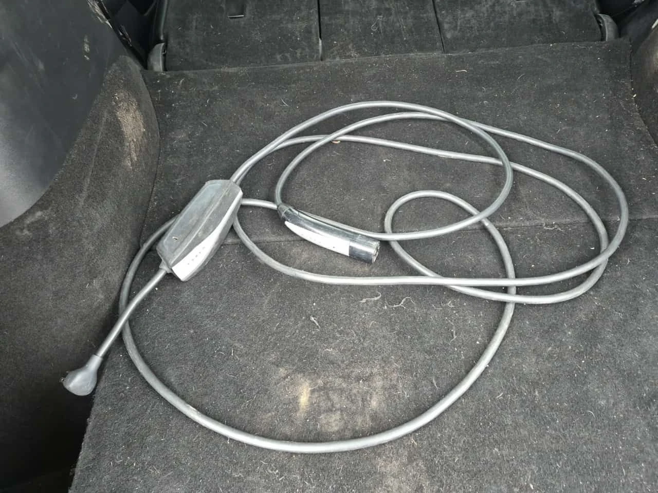 Tesla Model Y  | PERFORMANCE | DUAL MOTOR | 4X4 | ДВЕ КАРТИ | , снимка 15 - Автомобили и джипове - 54125252