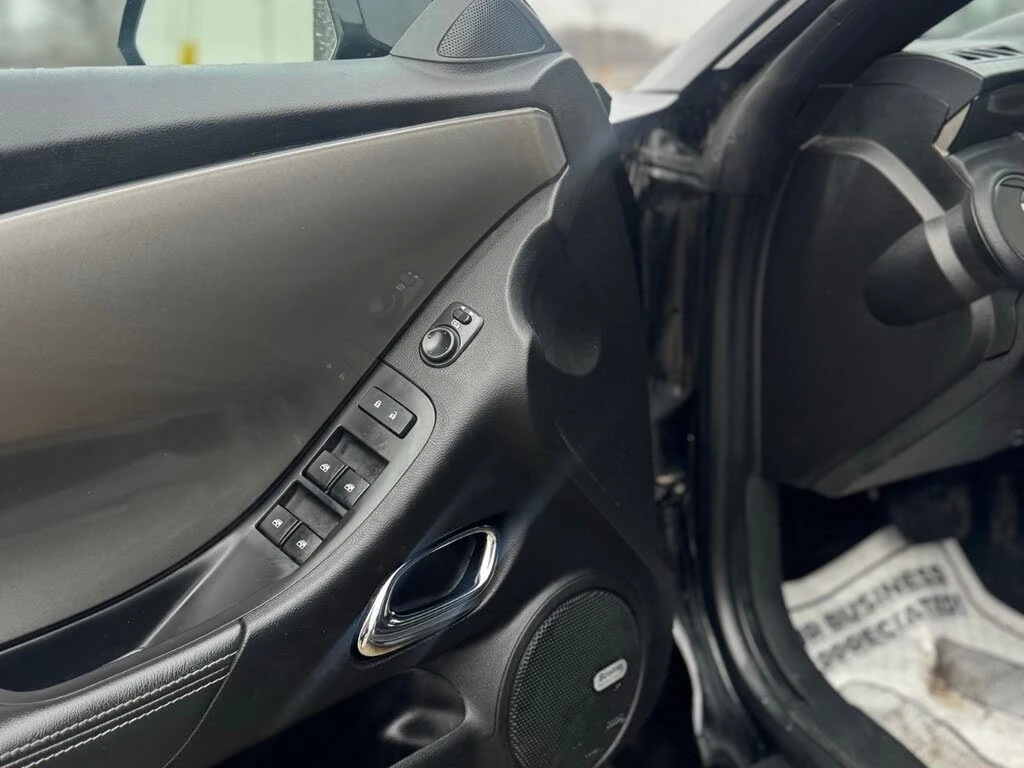 Chevrolet Camaro 2LT* Convertible* RWD* АвтоКредит* (ЦЕНА ДО БГ), снимка 13 - Автомобили и джипове - 54137135