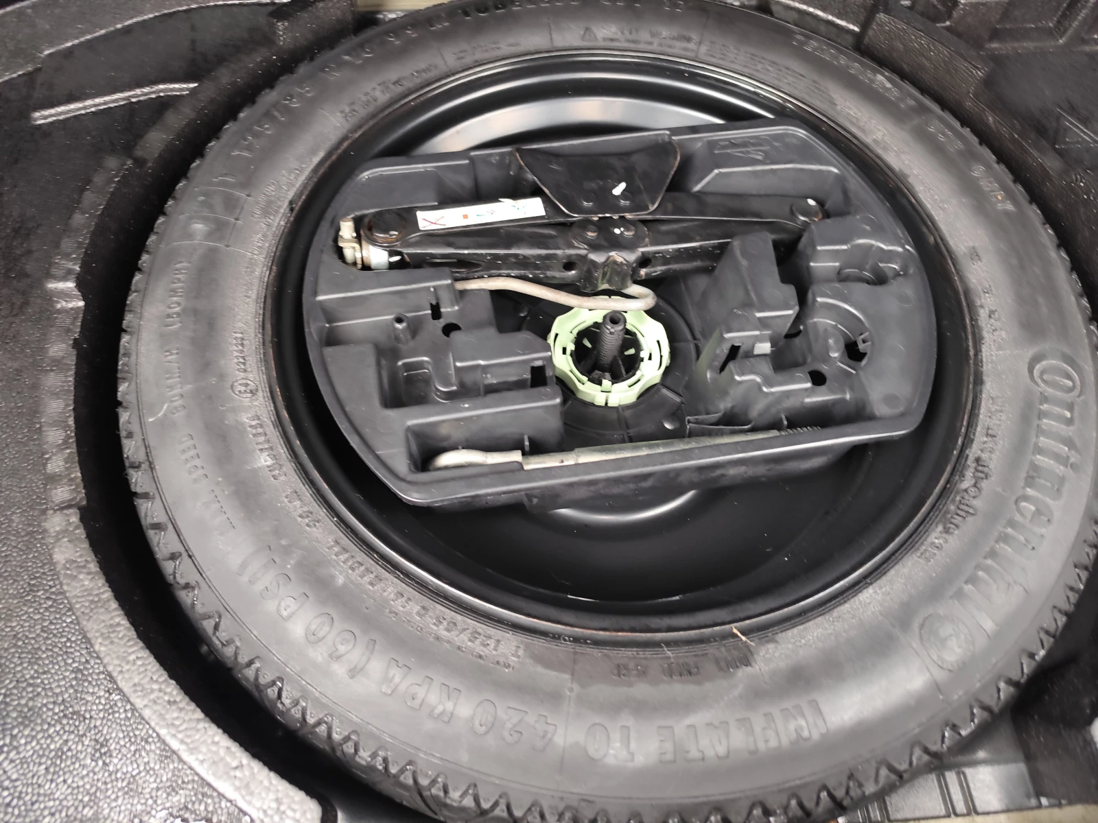 Peugeot 308 1.6HDi* EURO5B* LED* , снимка 14 - Автомобили и джипове - 54368259