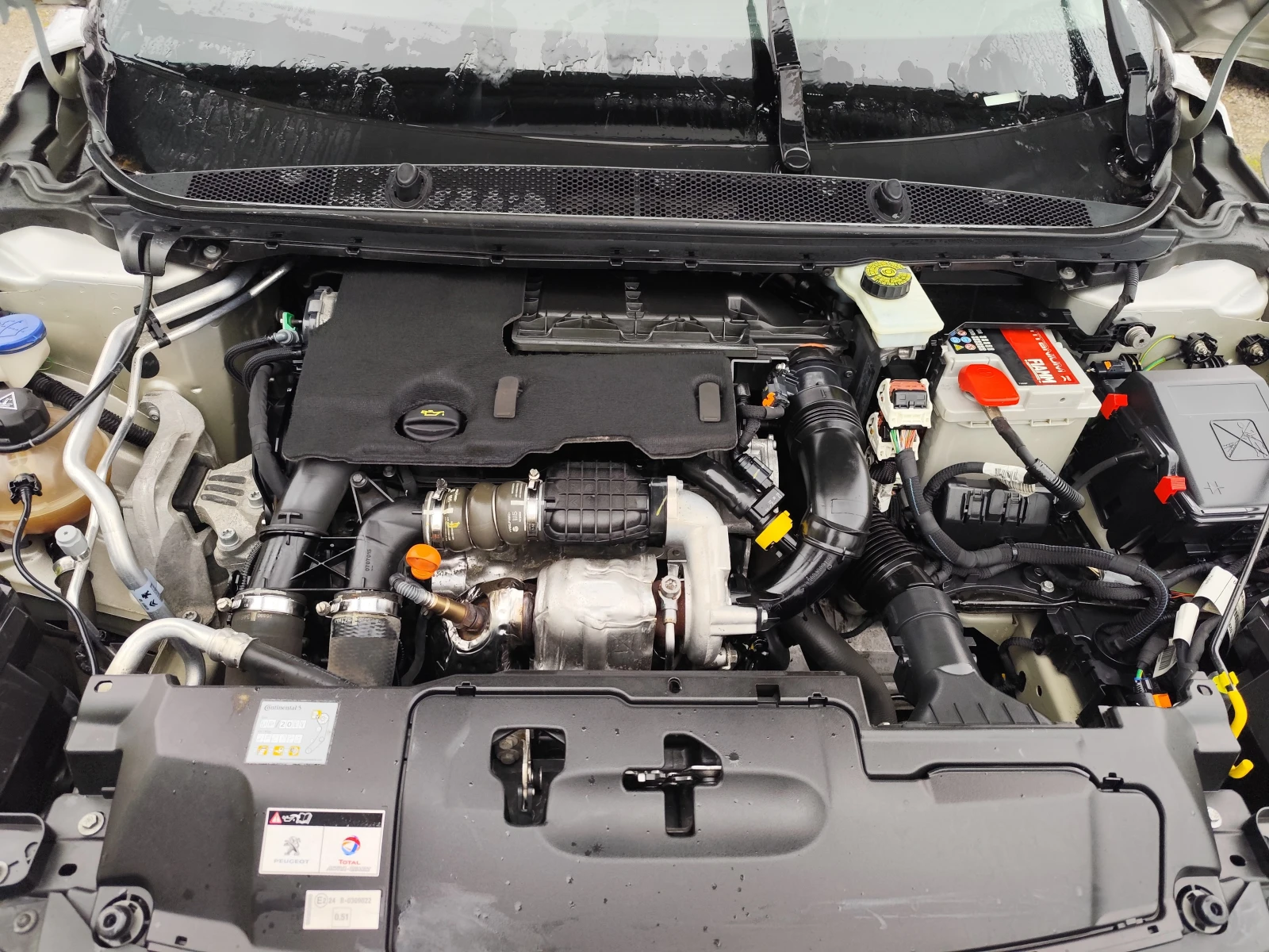 Peugeot 308 1.6HDi* EURO5B* LED* , снимка 16 - Автомобили и джипове - 54368259