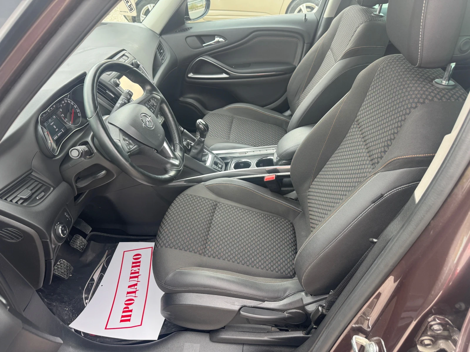 Opel Zafira Tourer 2.0 CDTI 170кс EURO 6, снимка 10 - Автомобили и джипове - 54455493
