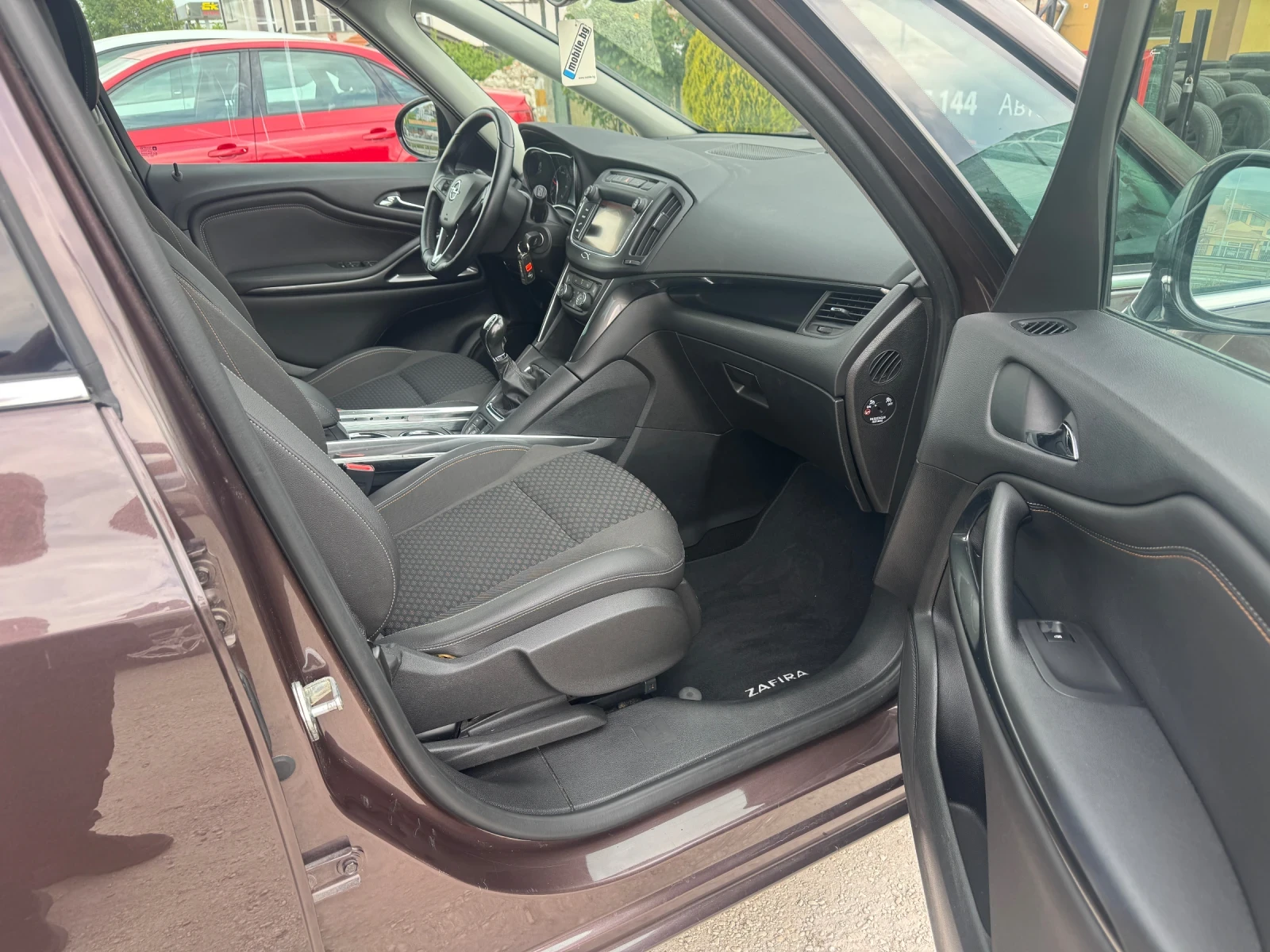 Opel Zafira Tourer 2.0 CDTI 170кс EURO 6, снимка 12 - Автомобили и джипове - 54455493
